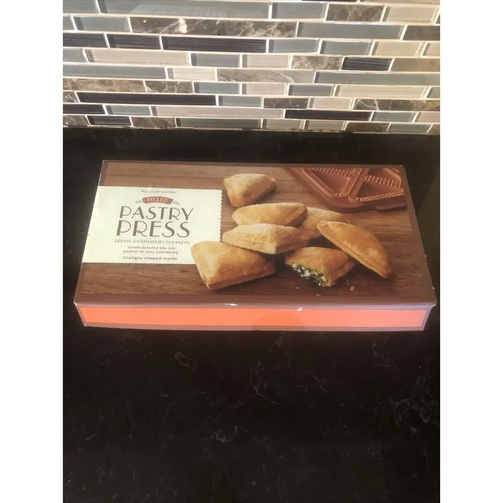 Williams‎ Sonoma Filled Pastry Press Filled Triangle Shaped Molds